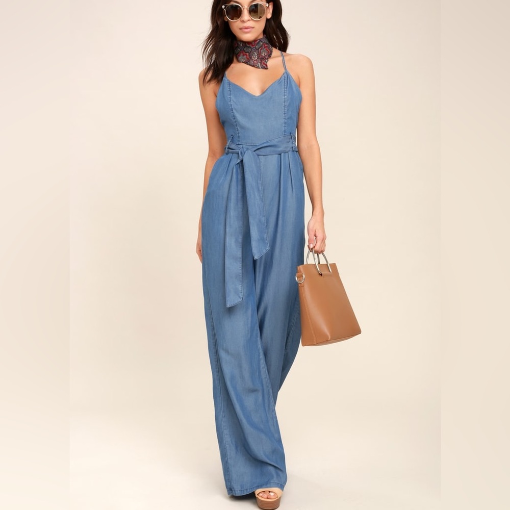 Lulu’s Cruisin' Cutie Blue Chambray Jumpsuit XS
